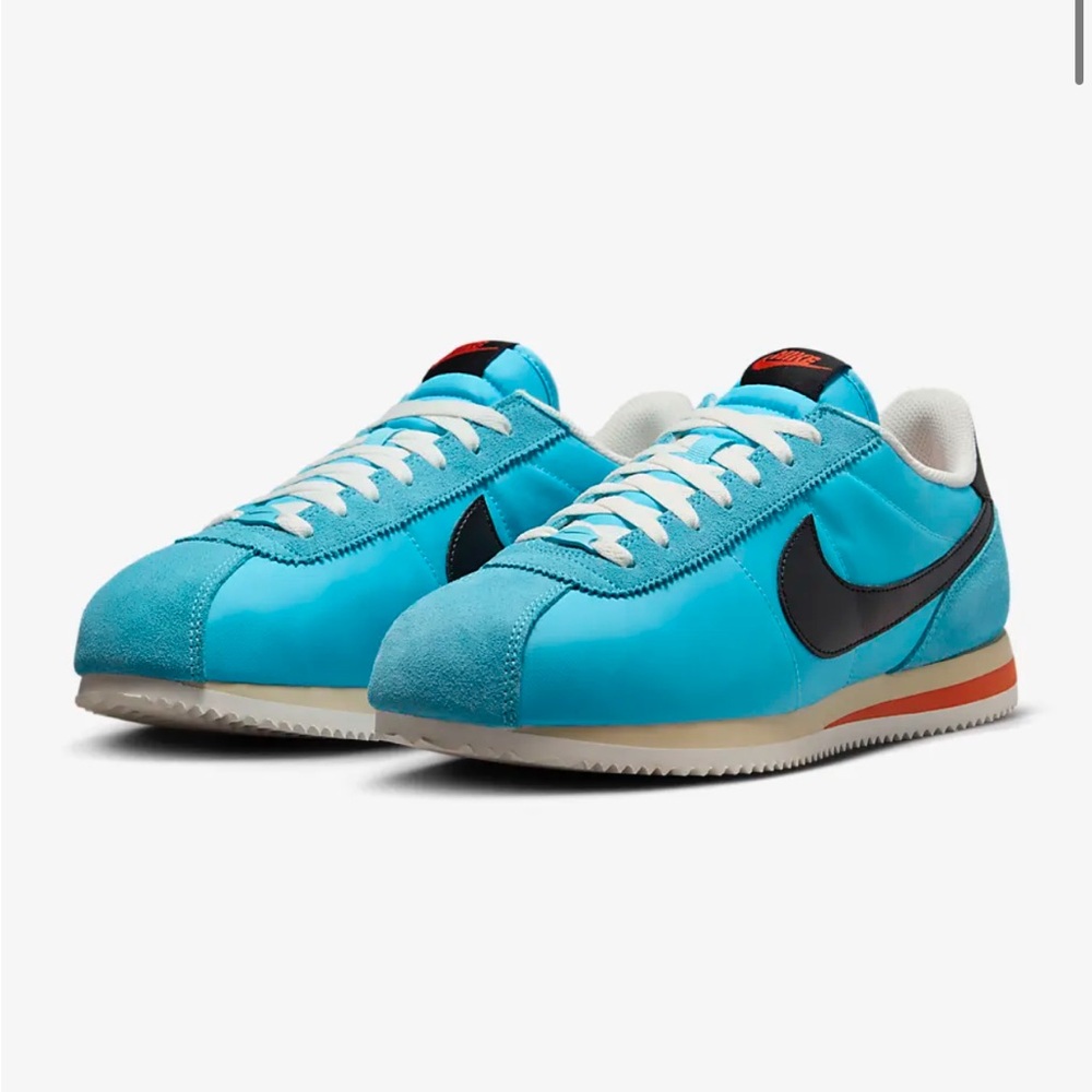 Cortez Sneakers Men’s 7.5  women 8.5